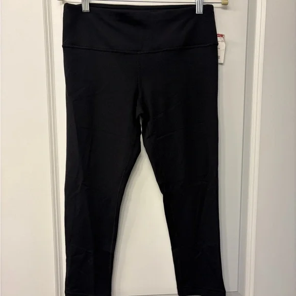 NWT: 90 Degree By Reflex | Black Highwaisted Cropped Leggings - Picture 1 of 7